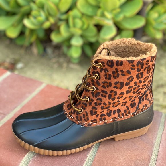 Shoeroom21 boutique Shoes - NEW ARRIVALS** LADIES LEOPARD LACE UP DUCK BOOTS
